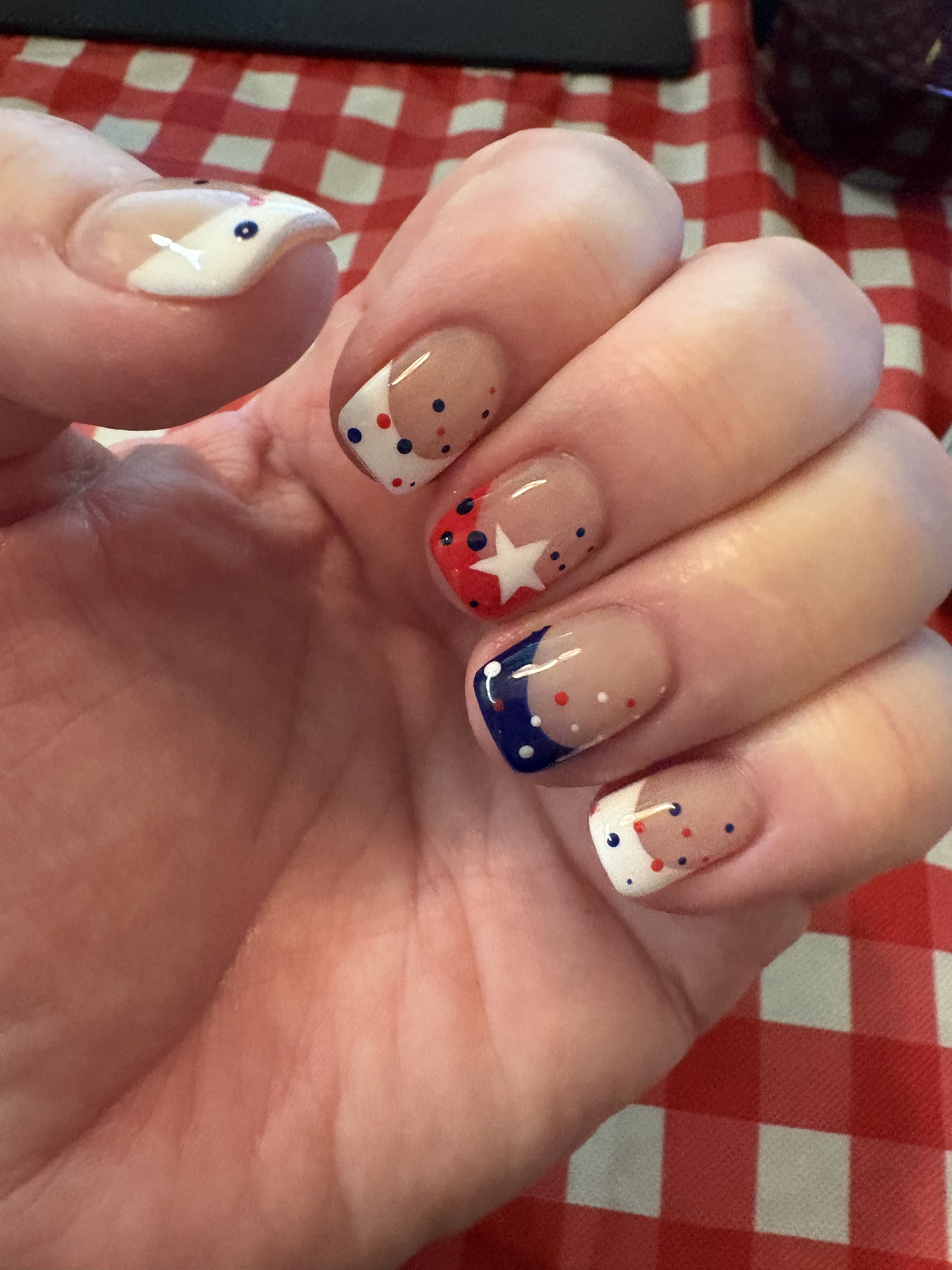 Sky Nails & Lash nail photo 3